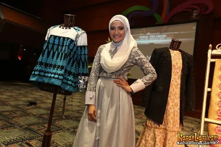 Foto Zaskia Sungkar