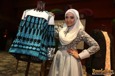 Foto Zaskia Sungkar