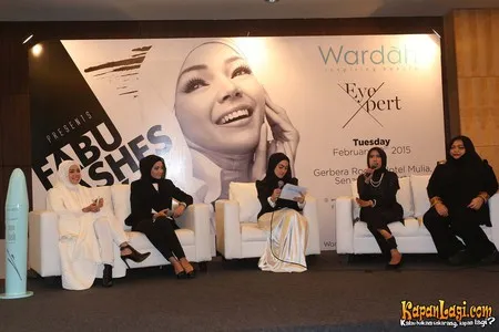 Foto Zaskia Sungkar