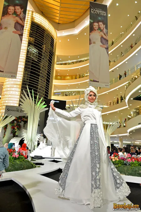 Foto Zaskia Sungkar
