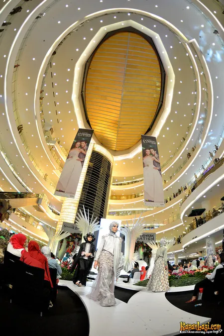 Foto Zaskia Sungkar