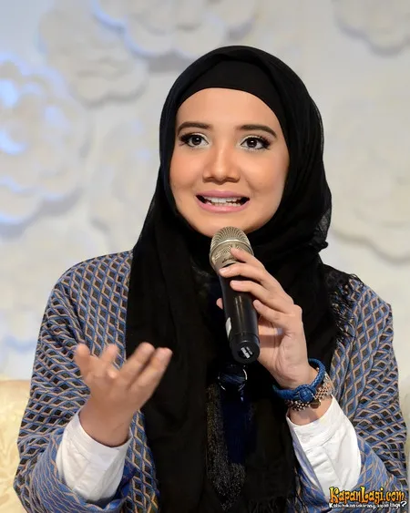 Foto Zaskia Sungkar