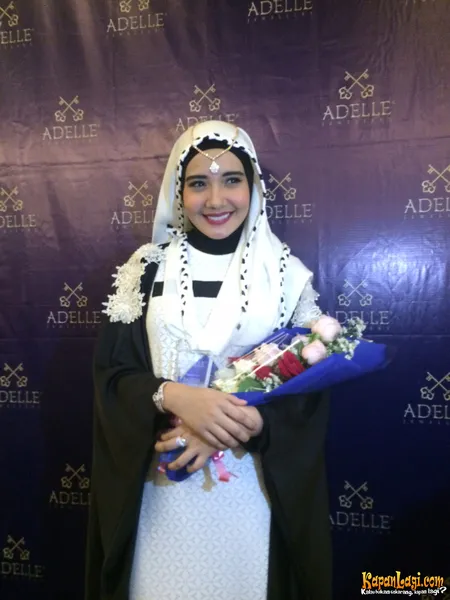 Foto Zaskia Sungkar