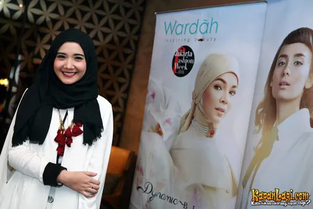 Foto Zaskia Sungkar