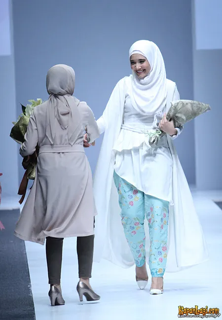 Foto Zaskia Sungkar