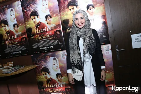 Foto Zaskia Sungkar