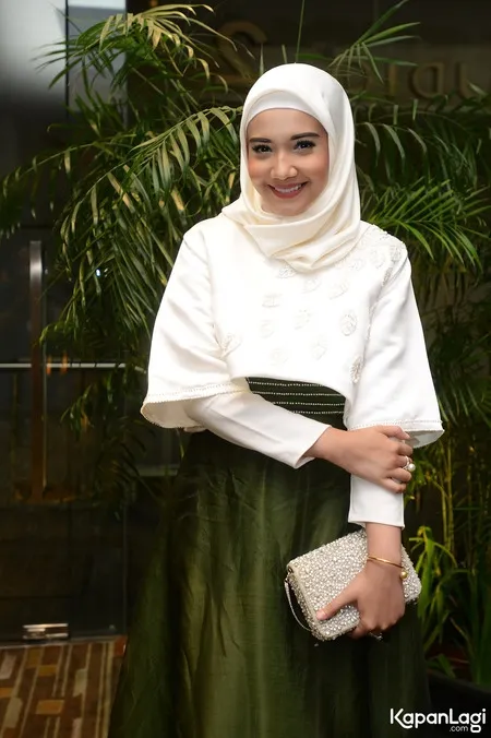 Foto Zaskia Sungkar