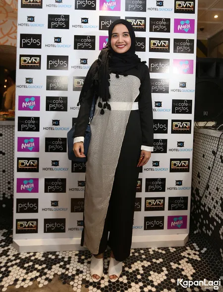 Foto Zaskia Sungkar