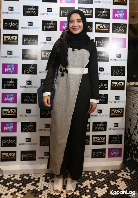 Foto Zaskia Sungkar