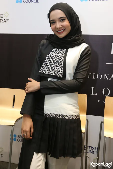Foto Zaskia Sungkar