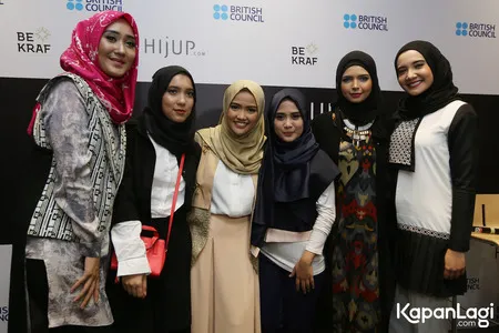 Foto Zaskia Sungkar