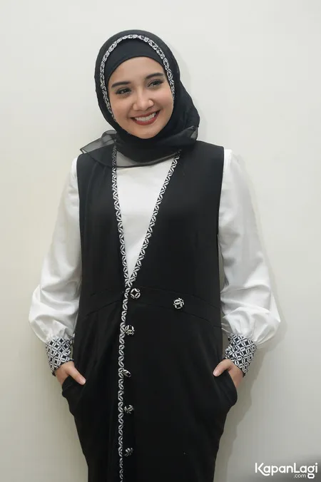 Foto Zaskia Sungkar