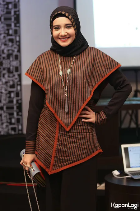 Foto Zaskia Sungkar