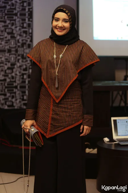 Foto Zaskia Sungkar