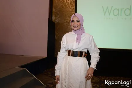 Foto Zaskia Sungkar