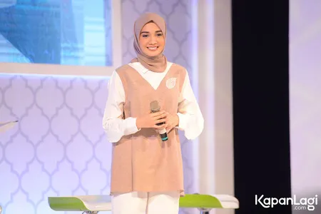 Foto Zaskia Sungkar