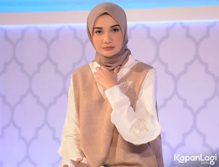 Foto Zaskia Sungkar