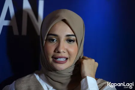 Foto Zaskia Sungkar