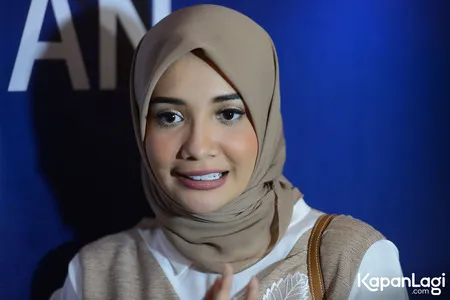 Foto Zaskia Sungkar
