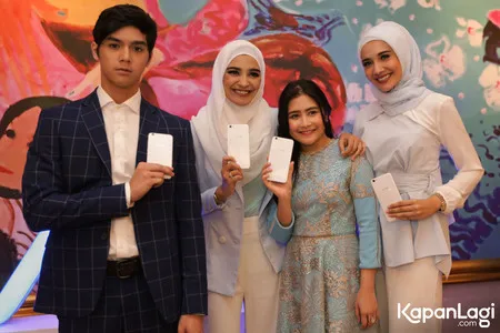 Foto Zaskia Sungkar