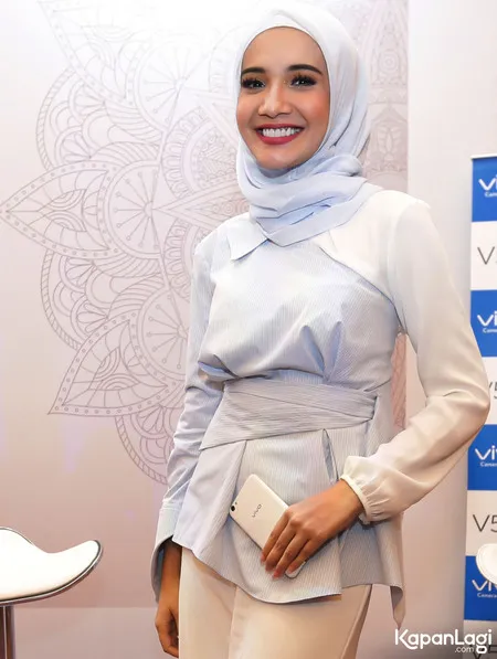 Foto Zaskia Sungkar