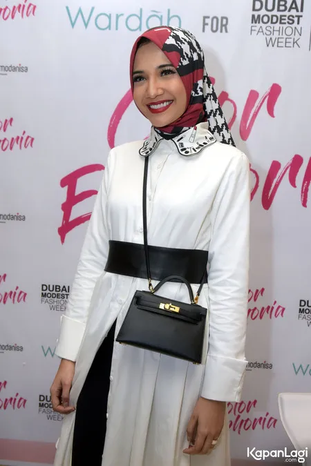 Foto Zaskia Sungkar