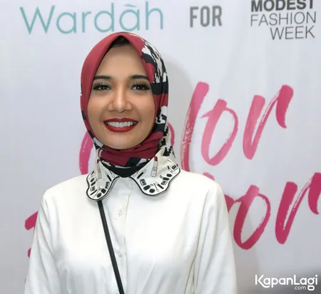 Foto Zaskia Sungkar