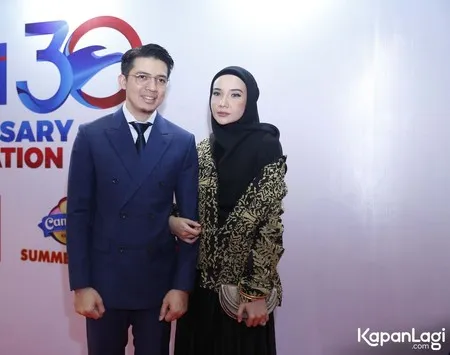 Foto Zaskia Sungkar