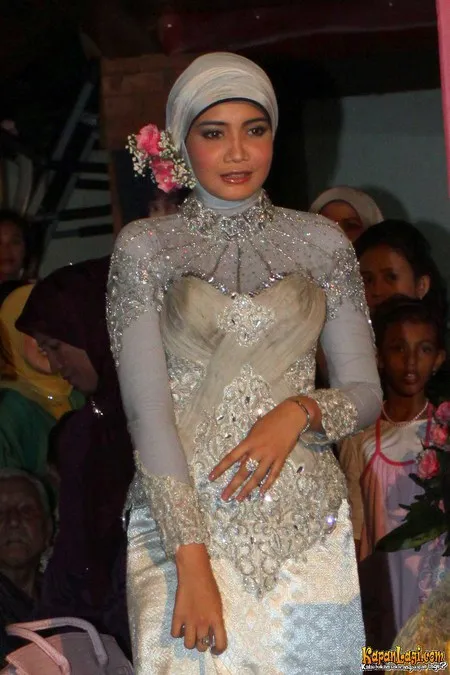 Foto Zaskia Sungkar