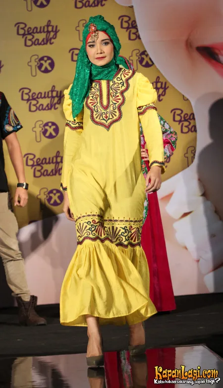 Foto Zaskia Sungkar