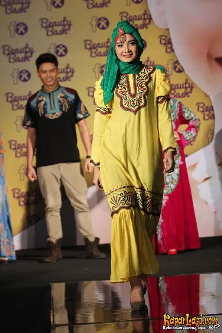 Foto Zaskia Sungkar