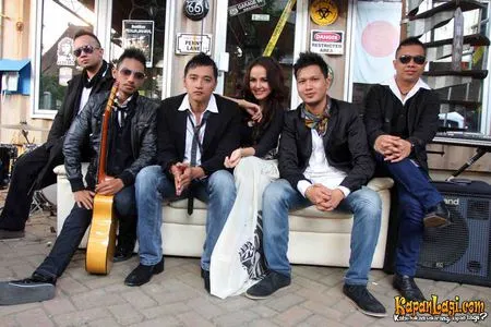 Foto Zeevo Band