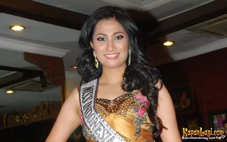 Foto Zukhriatul Hafidzah