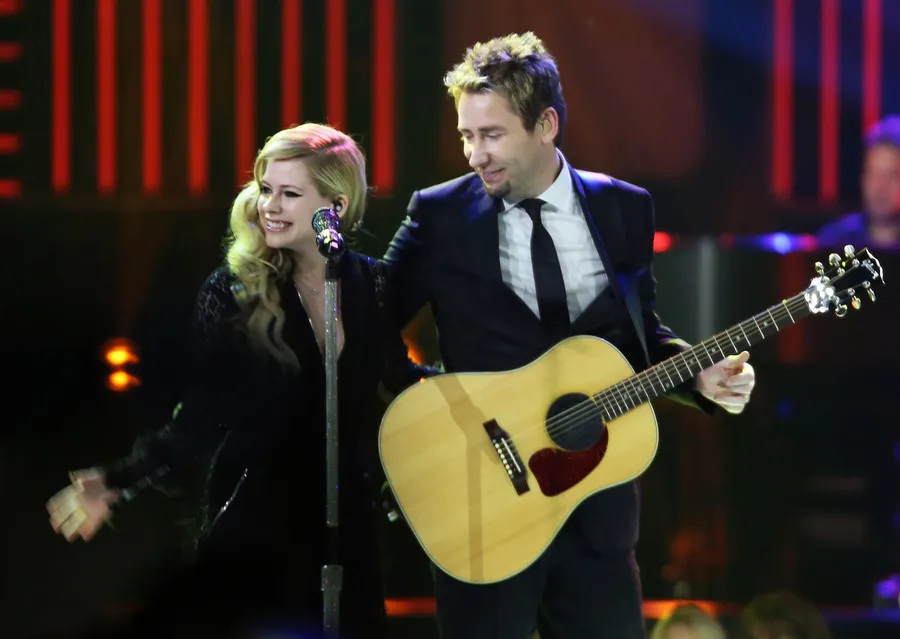 Avril dan Chad @ fameflynet.com