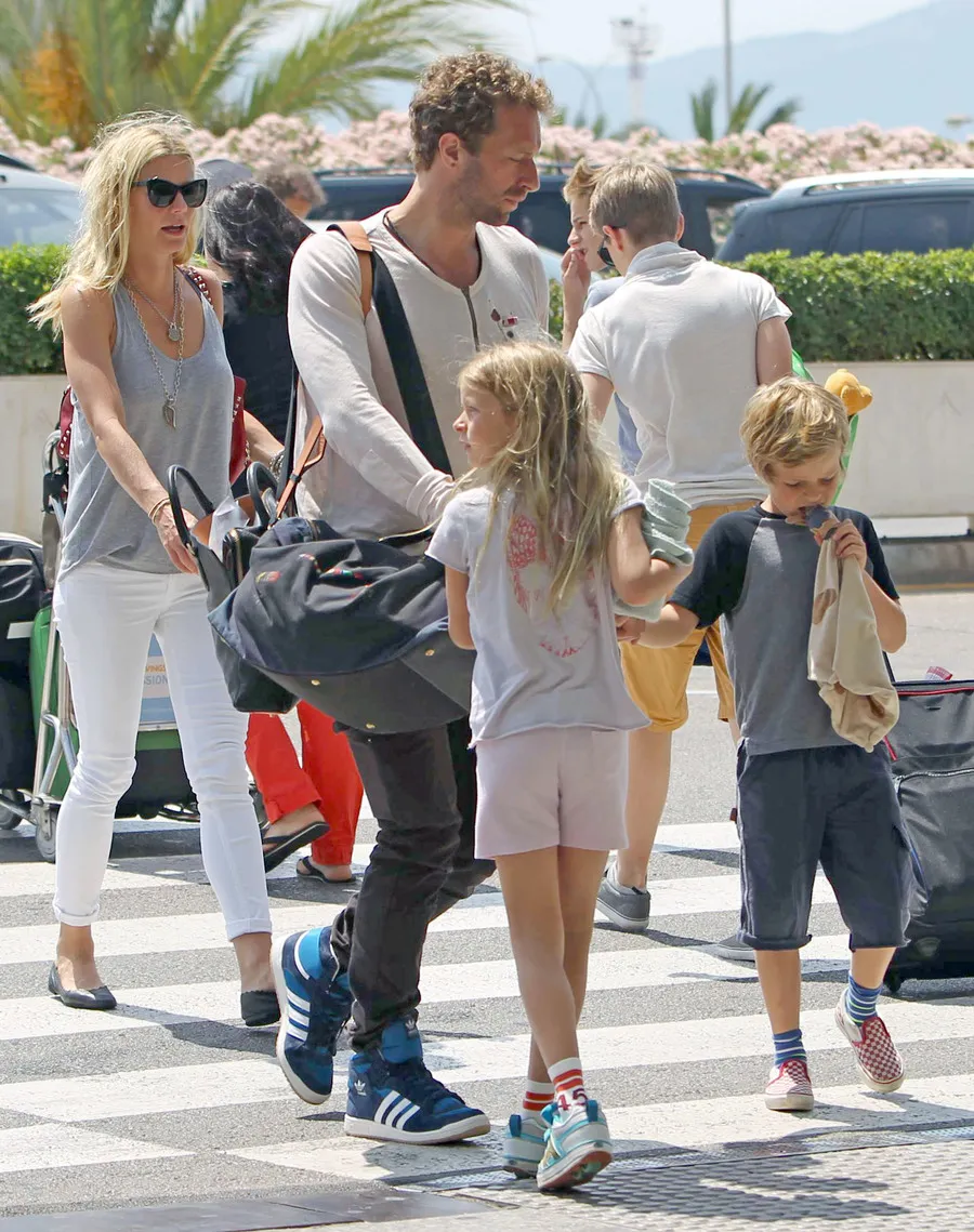 Chris, Gwyneth, Apple dan Moses @foto: Fameflynet