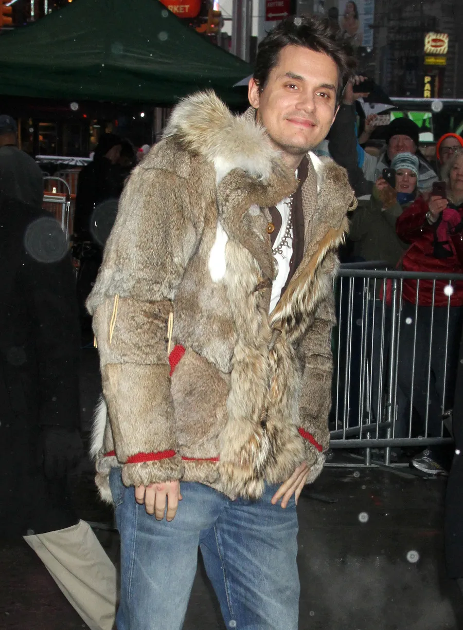 John Mayer sindir balik kedua mantannya?/Fameflynet©