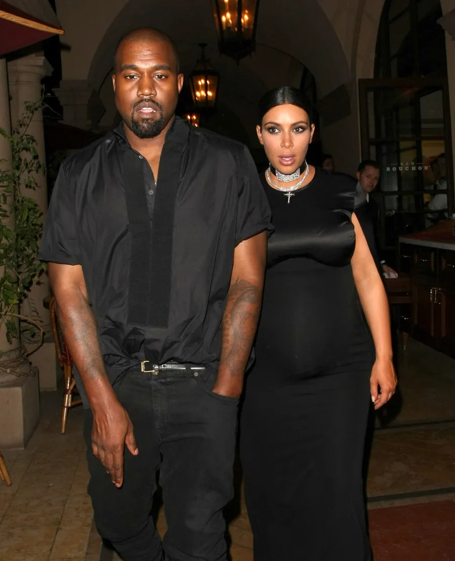 Kanye West dan Kim K masuk daftar orang paling berpengaruh di internet © Fameflynet