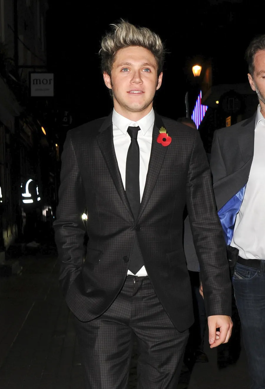 Niall Horan digosipkan dekat dengan janda beranak satu © Fameflynet