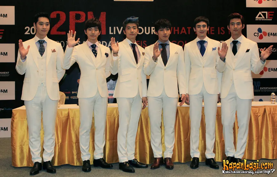 2PM saat gelar konferensi pers di Jakarta tahun lalu