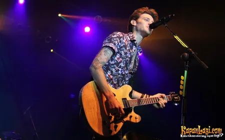 Foto A Rocket to The Moon