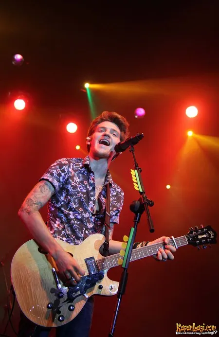 Foto A Rocket to The Moon