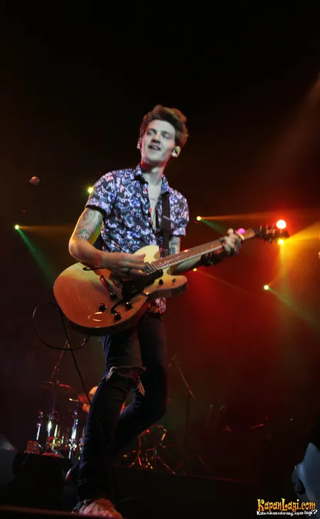 Foto A Rocket to The Moon