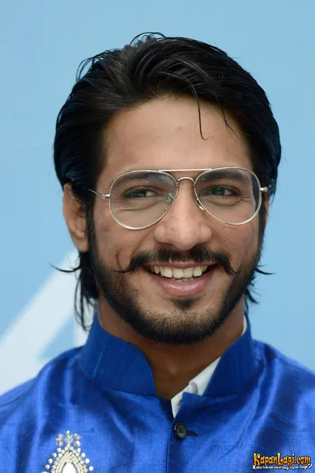 Foto Anoop Singh Takur