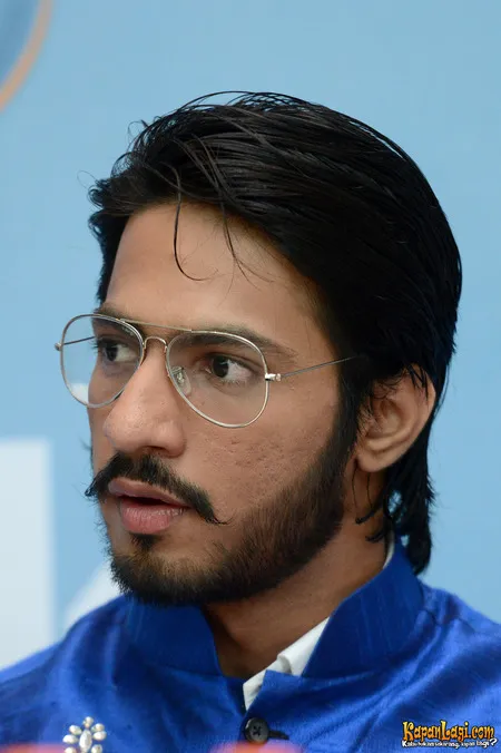 Foto Anoop Singh Takur