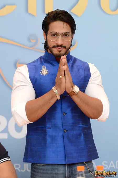 Foto Anoop Singh Takur