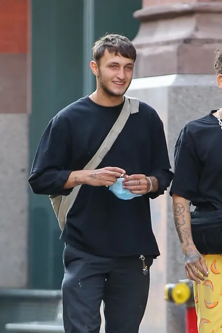 Foto Anwar Hadid