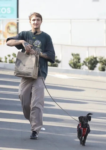Foto Anwar Hadid