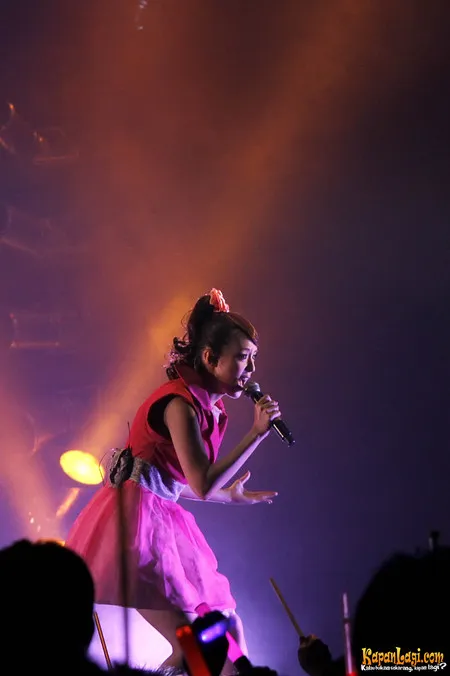 Foto Aya Hirano
