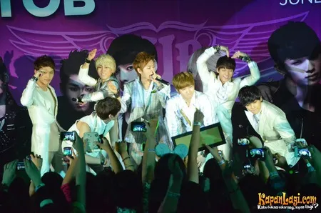Foto BTOB