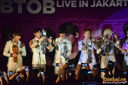 Foto BTOB